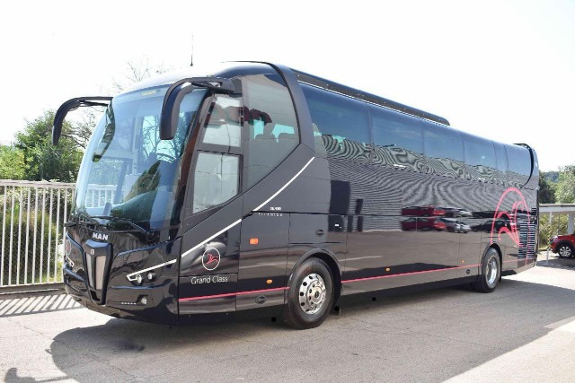 Large Bus — private transfer vehicle category