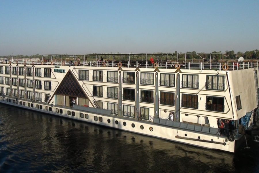Nile cruise 4 days / 3 nights From Aswan to Luxor