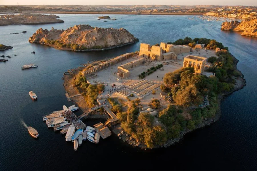 Nile cruise 4 days / 3 nights From Aswan to Luxor